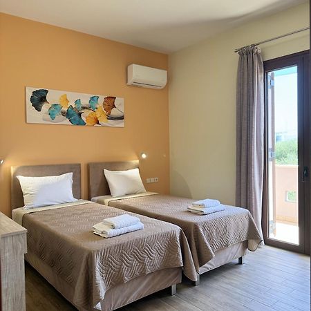 Villa Saint George Maroulás Extérieur photo