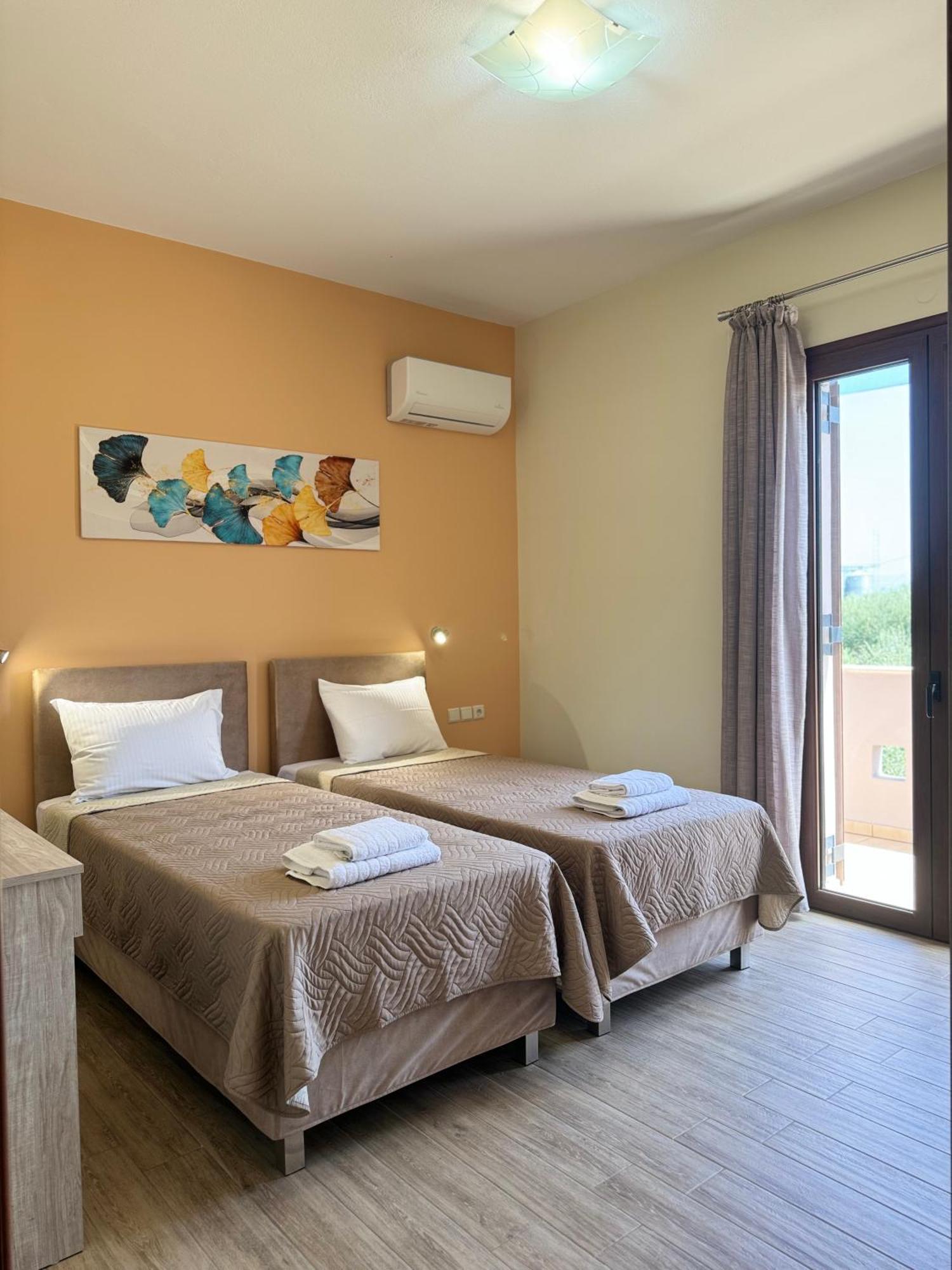 Villa Saint George Maroulás Extérieur photo